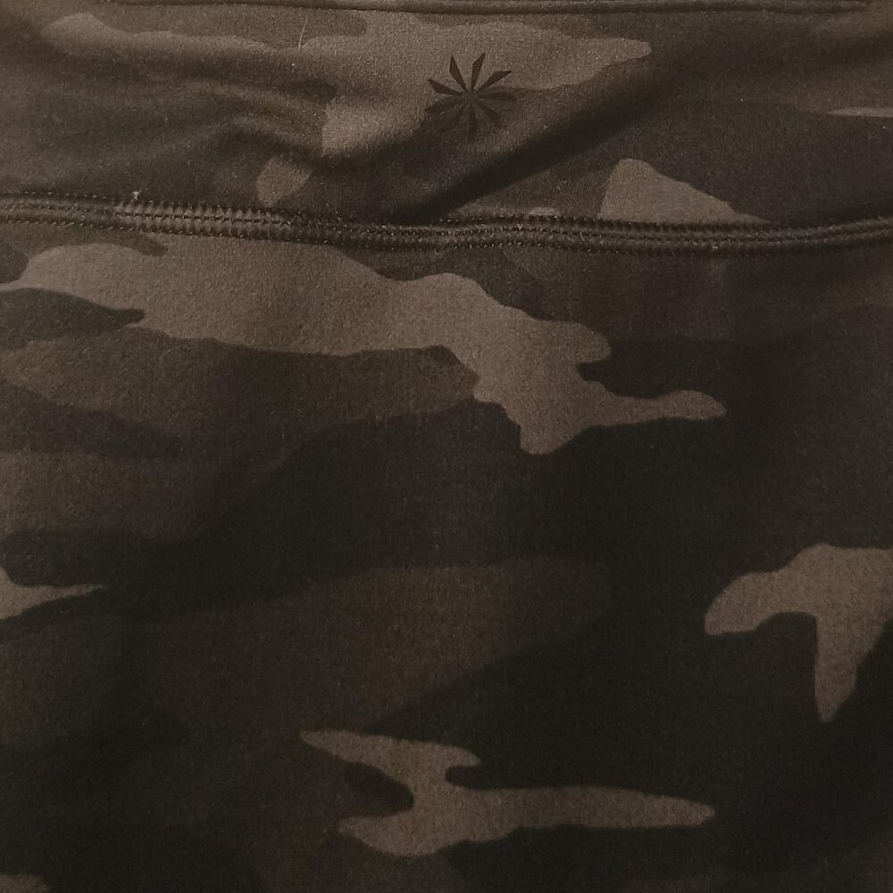 Athleta Girl/Swing Skort/Girls M 8-10/Black Gray Camo/Athletic Activewear - Picture 10 of 10